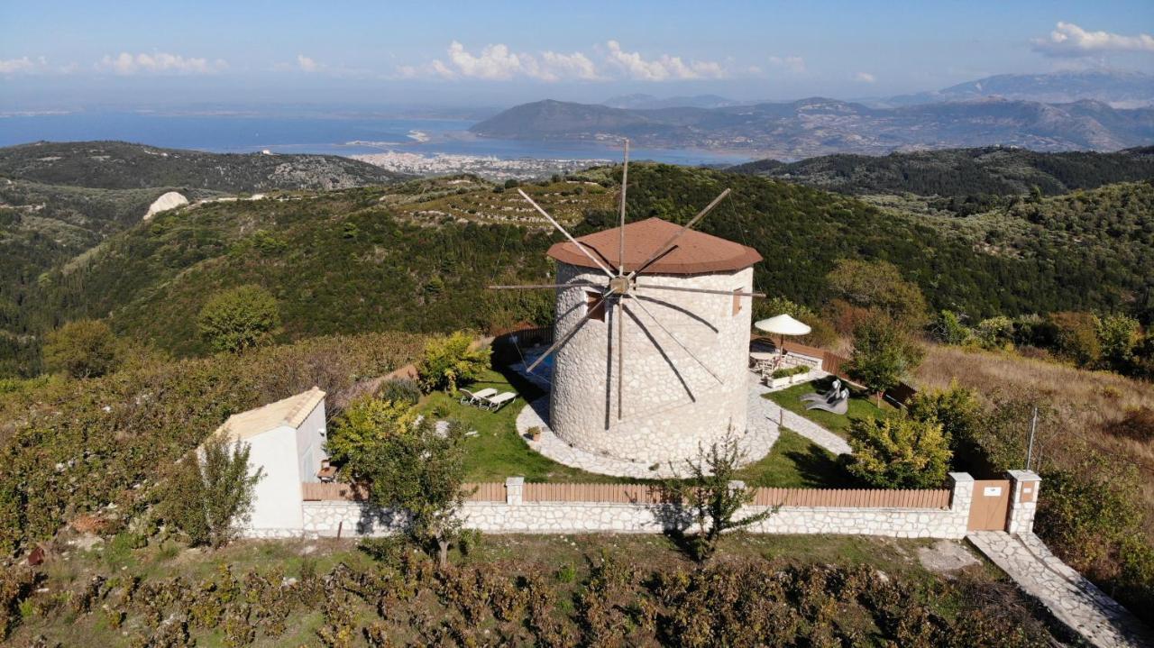Anemomilos Villa *