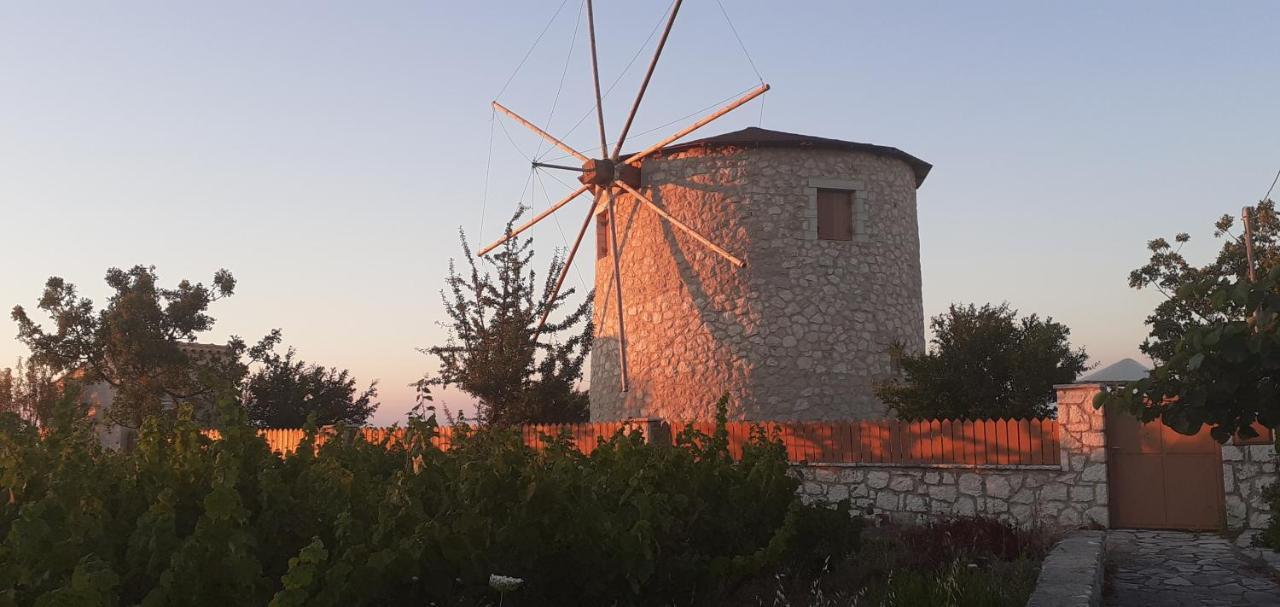 Villa Anemomilos Asprogerakata