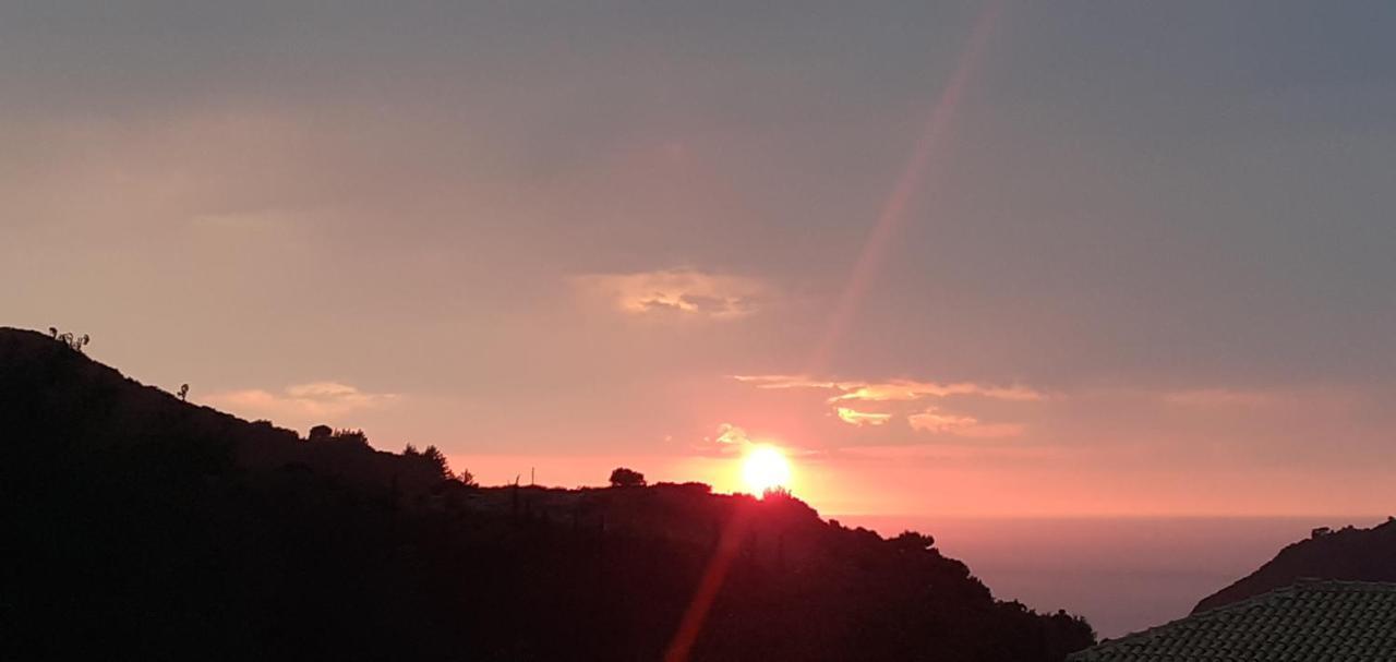 Anemomilos Villa